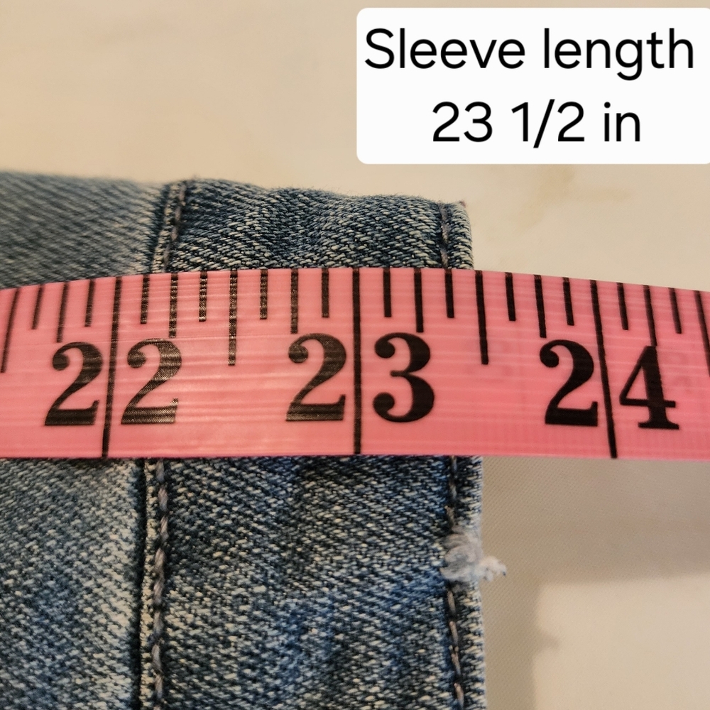 WOMEN'S PLUS SIZE 26/28W - EST.1946 - DISTRESSED DENIM JACKET - Picture 15 of 16